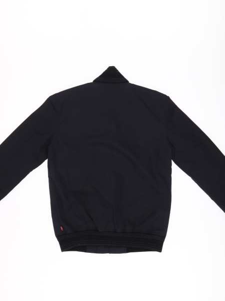 3989 (3) Levi Strauss & Co